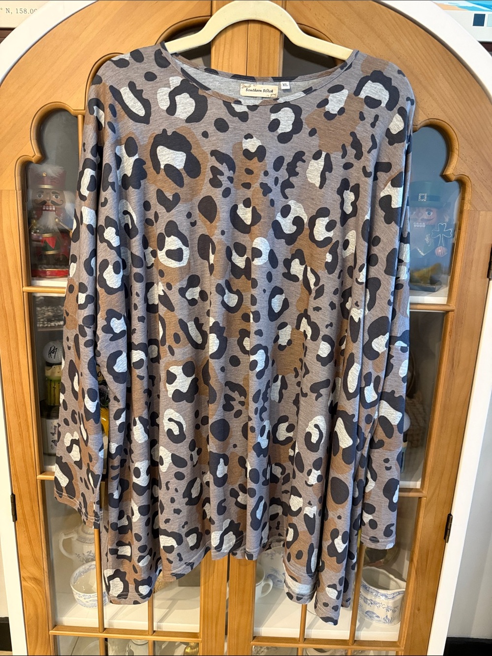 Southern Stitch Women's Grey Leopard Print Tunic
